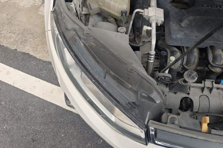 Used Ford EcoSport 2017 1.5L Automatic Prestige Model Engine Bay Right