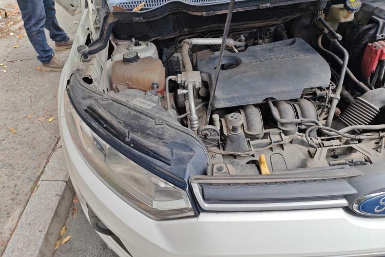 Used Ford EcoSport 2017 1.5L Automatic Trend Model Engine Bay Right