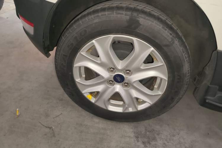 Used Ford EcoSport 2017 1.5L Automatic Trend Model Exterior 5