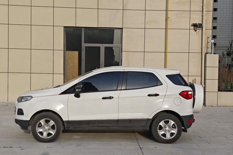 Used Ford EcoSport 2017 1.5L Manual Comfort Model Exterior 8