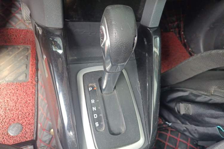 Used Ford EcoSport 2017 1.5L Automatic Trend Model Gear Lever