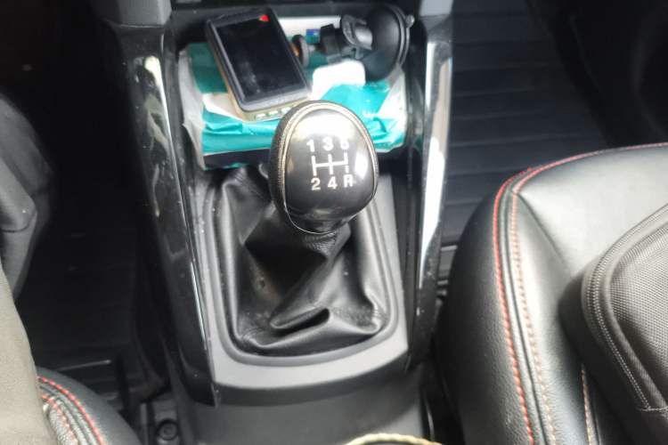 Used Ford EcoSport 2017 1.5L Manual Fashion Model Gear Lever