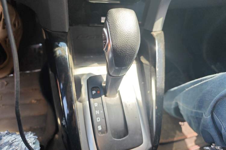 Used Ford EcoSport 2017 1.5L Automatic Prestige Model Gear Lever