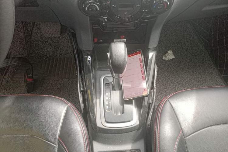 Used Ford EcoSport 2017 1.5L Automatic Prestige Model Gear Lever