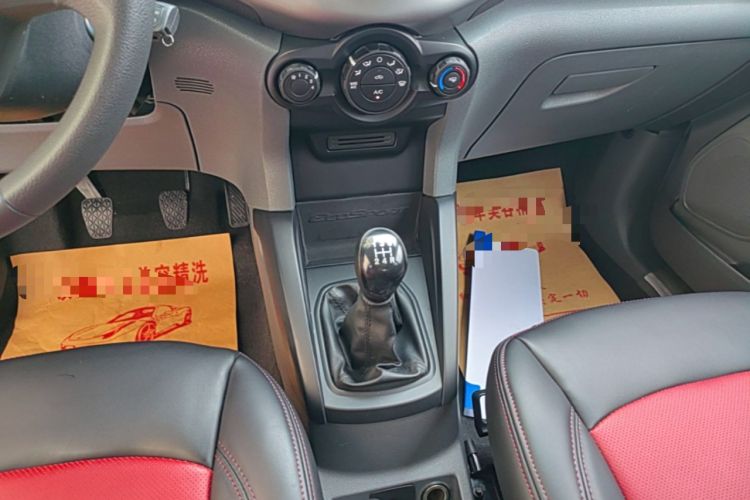 Used Ford EcoSport 2017 1.5L Manual Comfort Model Gear Lever