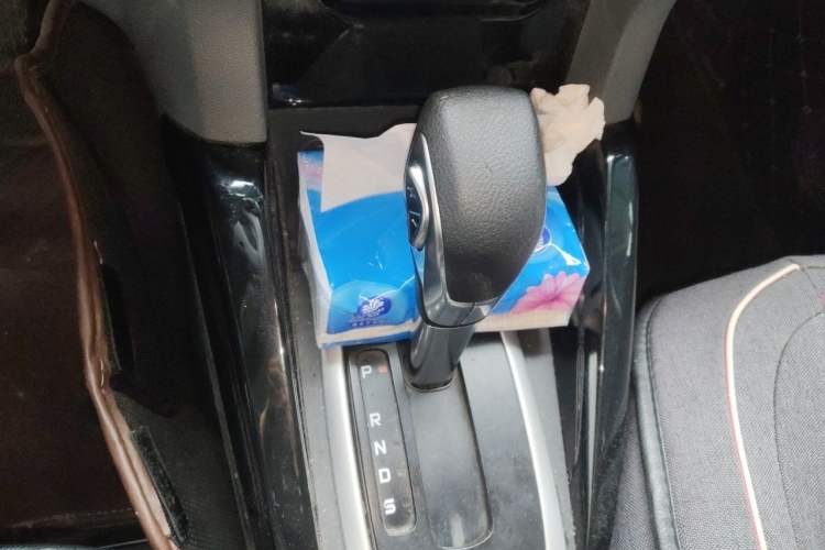 Used Ford EcoSport 2017 1.5L Automatic Trend Model Gear Lever