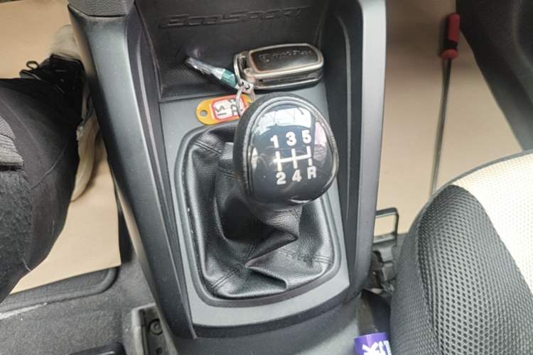 Used Ford EcoSport 2017 1.5L Manual Comfort Model Gear Lever