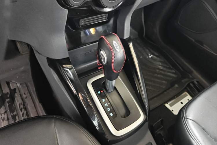 Used Ford EcoSport 2017 1.5L Automatic Trend Model Gear Lever