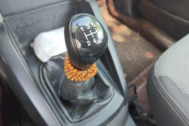 Used Ford EcoSport 2017 1.5L Manual Comfort Model Gear Lever