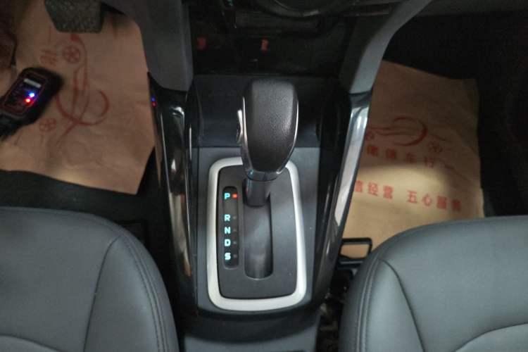 Used Ford EcoSport 2017 1.5L Automatic Trend Model Gear Lever