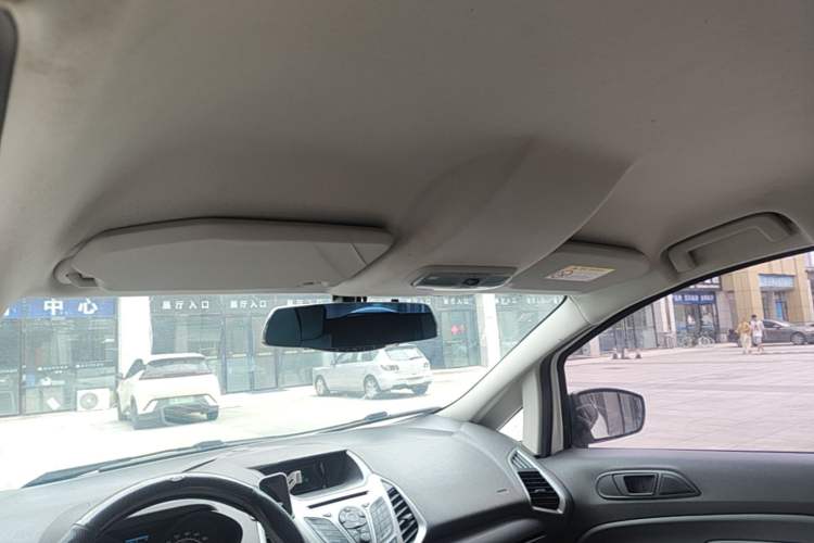 Used Ford EcoSport 2017 1.5L Manual Comfort Model Headliner