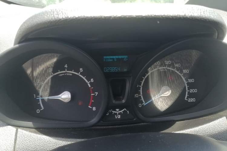 Used Ford EcoSport 2017 1.5L Manual Comfort Model Instrument Cluster