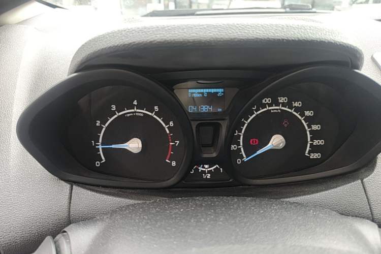 Used Ford EcoSport 2017 1.5L Manual Comfort Model Instrument Cluster