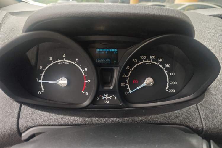Used Ford EcoSport 2017 1.5L Manual Comfort Model Instrument Cluster