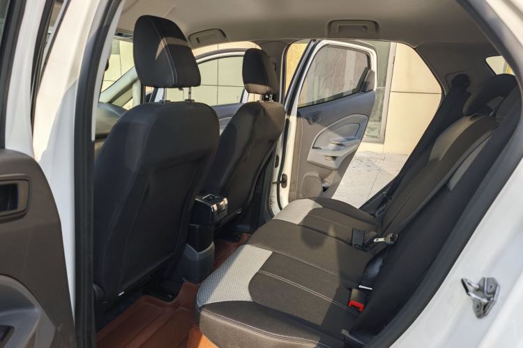 Used Ford EcoSport 2017 1.5L Manual Comfort Model Interior 2