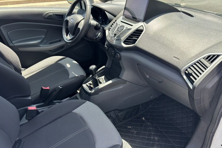 Used Ford EcoSport 2017 1.5L Manual Comfort Model Interior 3