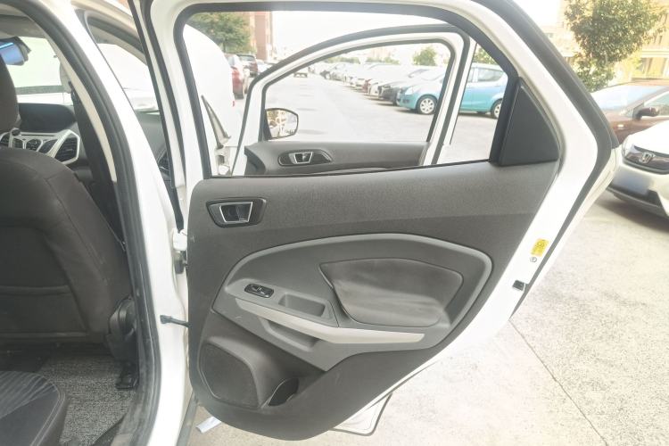 Used Ford EcoSport 2017 1.5L Automatic Prestige Model Interior 6