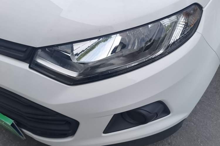 Used Ford EcoSport 2017 1.5L Manual Comfort Model Left Front Headlight