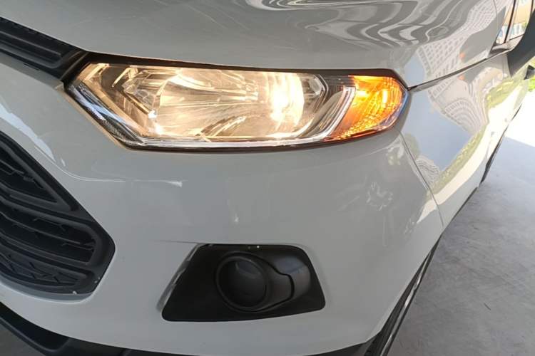 Used Ford EcoSport 2017 1.5L Manual Comfort Model Left Front Headlight