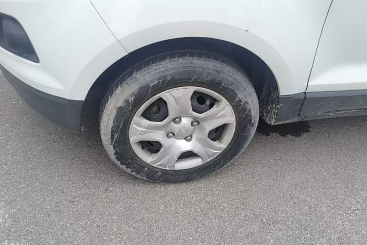 Used Ford EcoSport 2017 1.5L Manual Comfort Model Left Front Wheel Hub