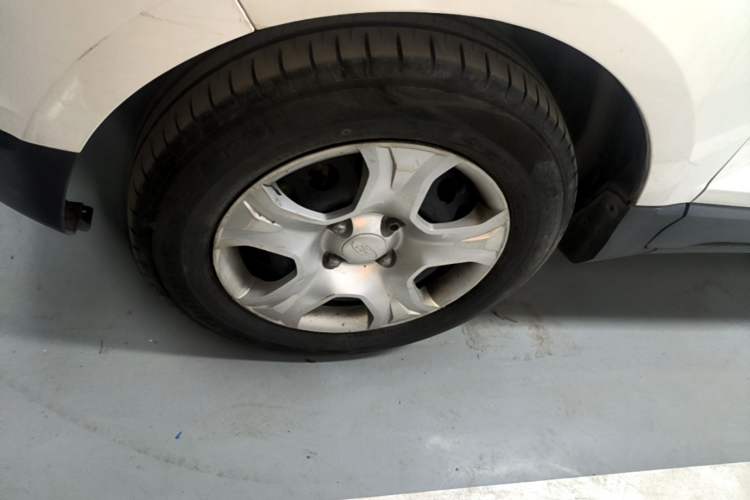 Used Ford EcoSport 2017 1.5L Manual Comfort Model Left Front Wheel Hub