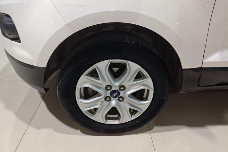 Used Ford EcoSport 2017 1.5L Automatic Trend Model Left Front Wheel Hub