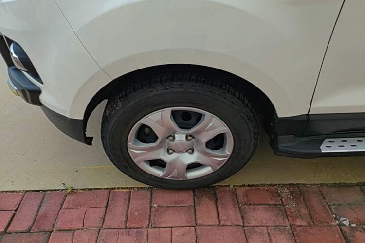 Used Ford EcoSport 2017 1.5L Manual Comfort Model Left Front Wheel Hub