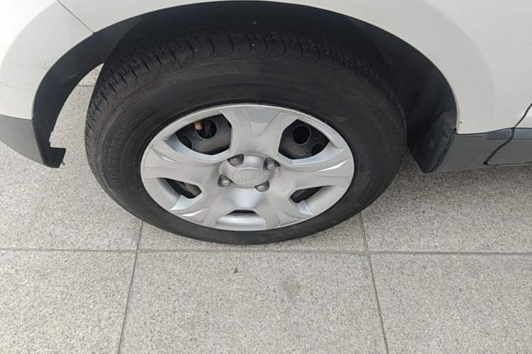Used Ford EcoSport 2017 1.5L Manual Comfort Model Left Front Wheel Hub