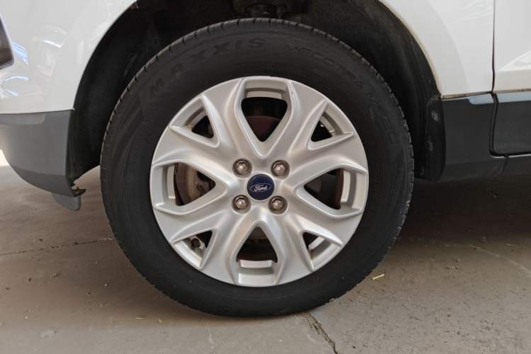 Used Ford EcoSport 2017 1.5L Automatic Trend Model Left Front Wheel Hub