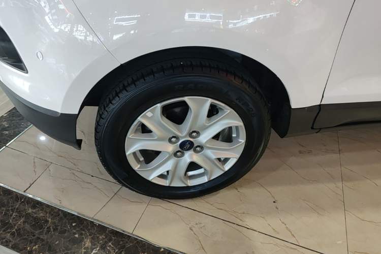 Used Ford EcoSport 2017 1.5L Automatic Trend Model Left Front Wheel Hub