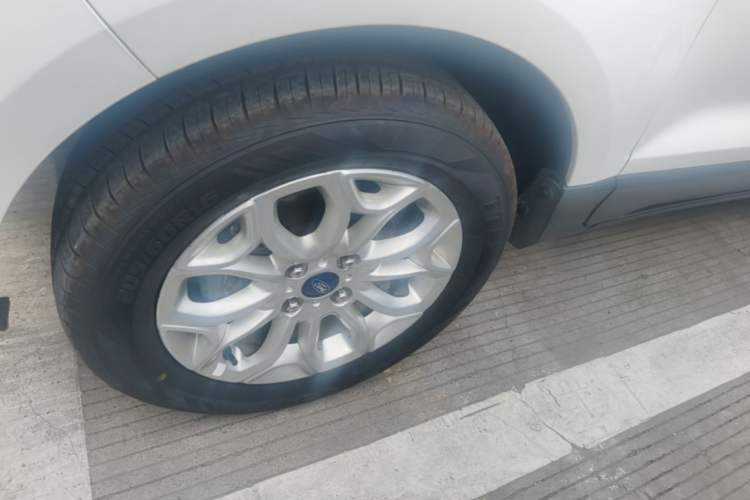 Used Ford EcoSport 2017 1.5L Automatic Prestige Model Left Front Wheel Hub