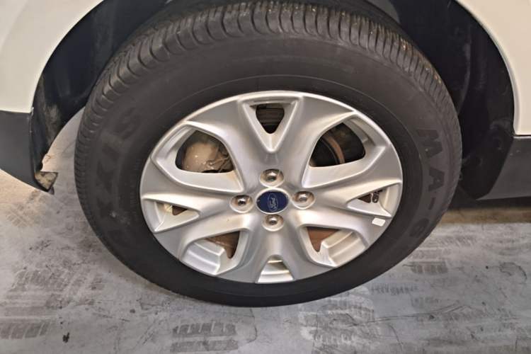 Used Ford EcoSport 2017 1.5L Automatic Trend Model Left Front Wheel Hub