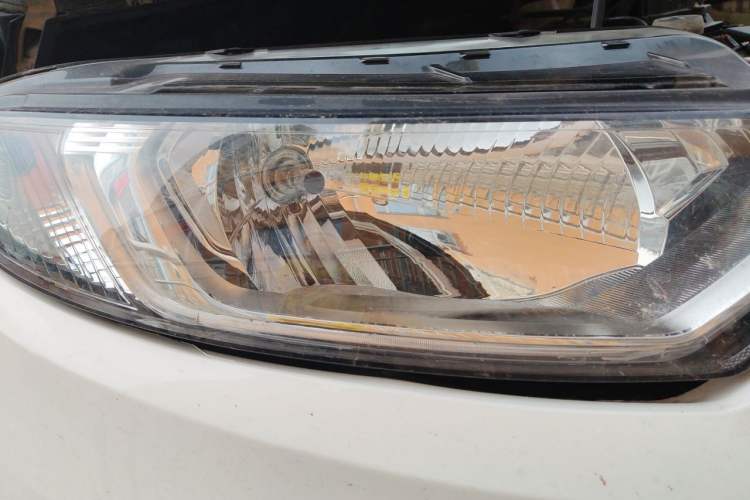 Used Ford EcoSport 2017 1.5L Automatic Prestige Model Right Front Headlight
