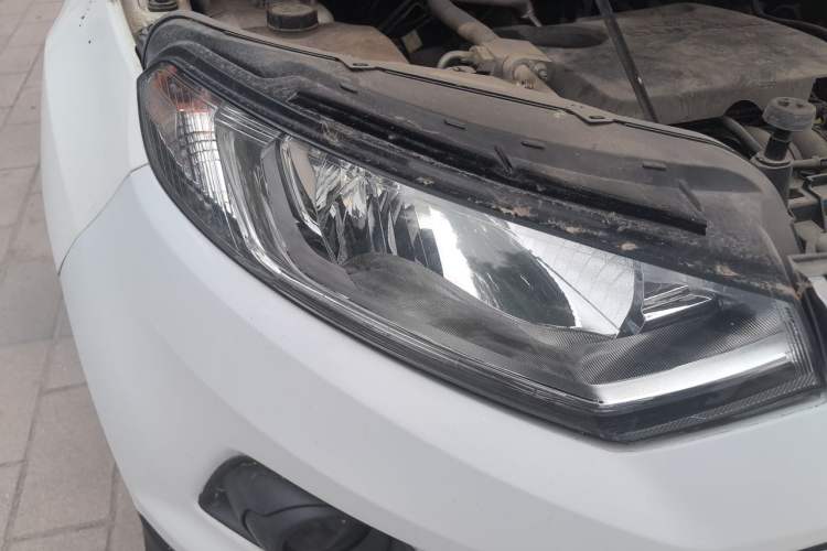 Used Ford EcoSport 2017 1.5L Automatic Trend Model Right Front Headlight