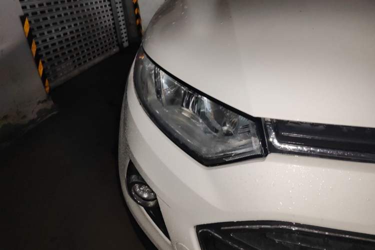 Used Ford EcoSport 2017 1.5L Automatic Prestige Model Right Front Headlight
