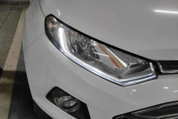 Used Ford EcoSport 2017 1.5L Automatic Prestige Model Right Front Headlight
