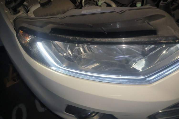 Used Ford EcoSport 2017 1.5L Automatic Prestige Model Right Front Headlight