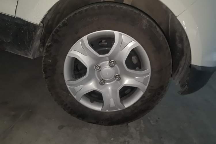 Used Ford EcoSport 2017 1.5L Manual Comfort Model Right Front Wheel Hub