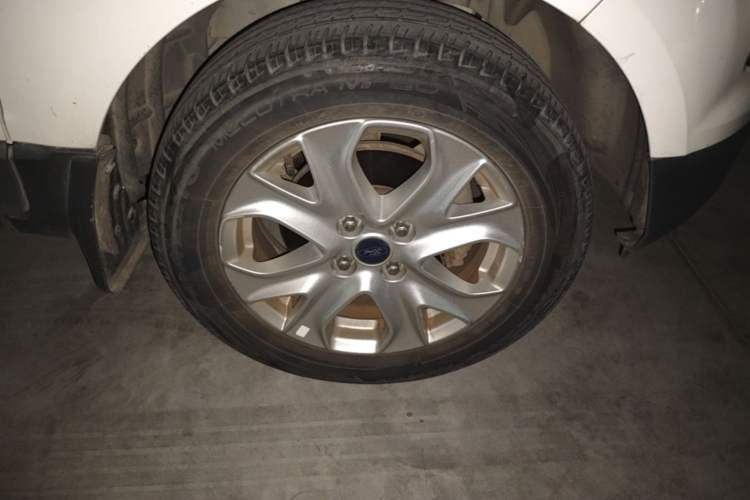 Used Ford EcoSport 2017 1.5L Automatic Trend Model Right Front Wheel Hub