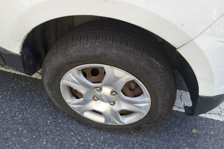 Used Ford EcoSport 2017 1.5L Manual Comfort Model Right Front Wheel Hub