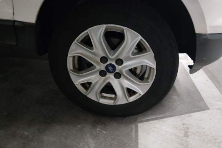 Used Ford EcoSport 2017 1.5L Automatic Trend Model Right Front Wheel Hub
