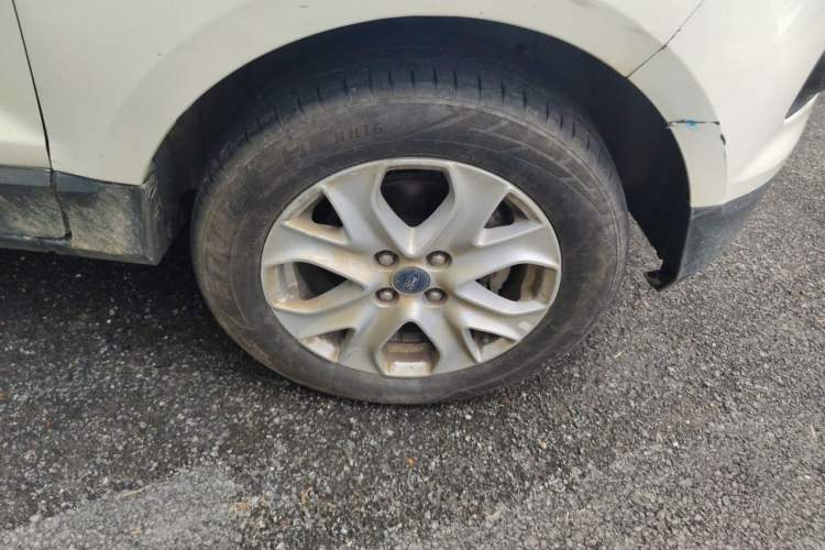 Used Ford EcoSport 2017 1.5L Automatic Trend Model Right Front Wheel Hub
