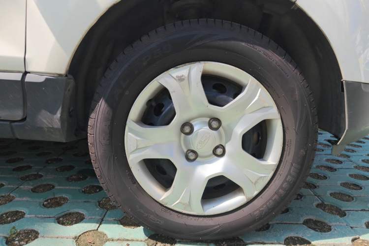 Used Ford EcoSport 2017 1.5L Manual Comfort Model Right Front Wheel Hub