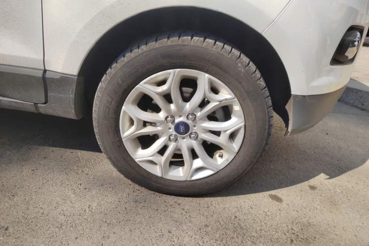 Used Ford EcoSport 2017 1.5L Automatic Prestige Model Right Front Wheel Hub