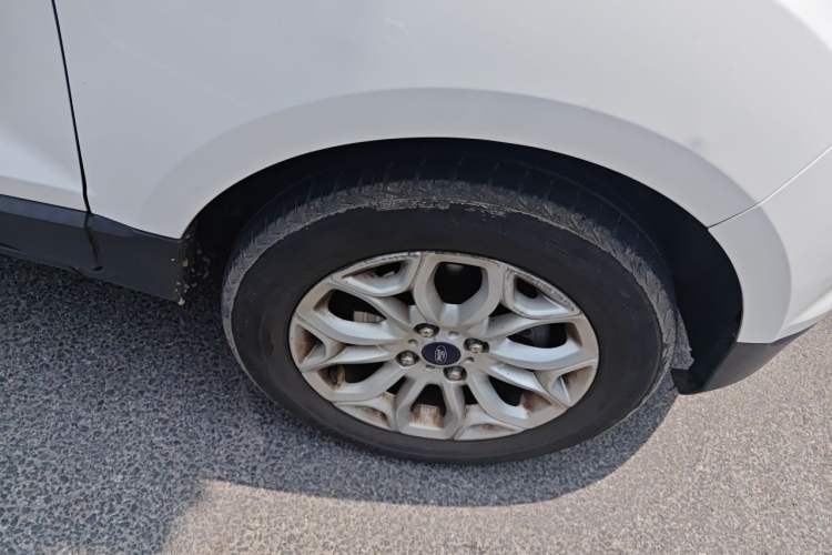 Used Ford EcoSport 2017 1.5L Automatic Prestige Model Right Front Wheel Hub