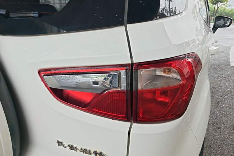 Used Ford EcoSport 2017 1.5L Automatic Trend Model Right Rear Taillight