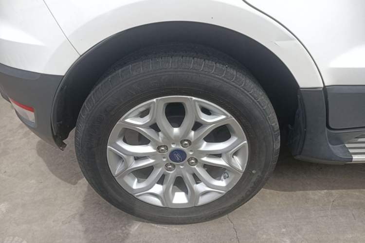Used Ford EcoSport 2017 1.5L Automatic Prestige Model Right Rear Wheel Hub