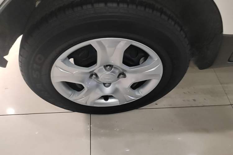 Used Ford EcoSport 2017 1.5L Manual Comfort Model Right Rear Wheel Hub