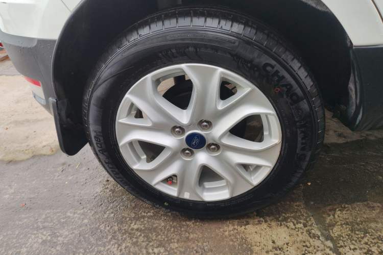 Used Ford EcoSport 2017 1.5L Automatic Trend Model Right Rear Wheel Hub