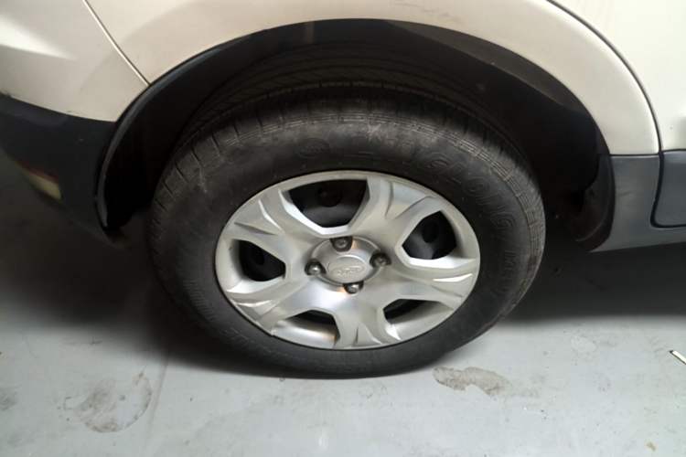Used Ford EcoSport 2017 1.5L Manual Comfort Model Right Rear Wheel Hub